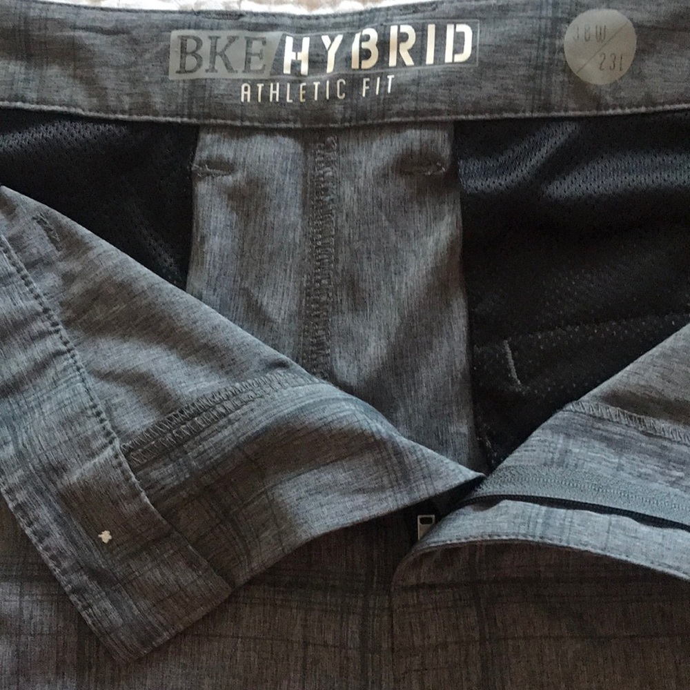 BKE Hybrid Athletic Fit shorts 38/23